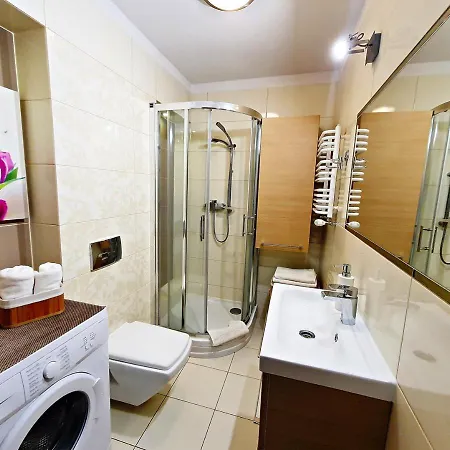 Apartman Sun&fun Royal W Otoczeniu Zieleni Blisko Dworca Pkp I Sklepow